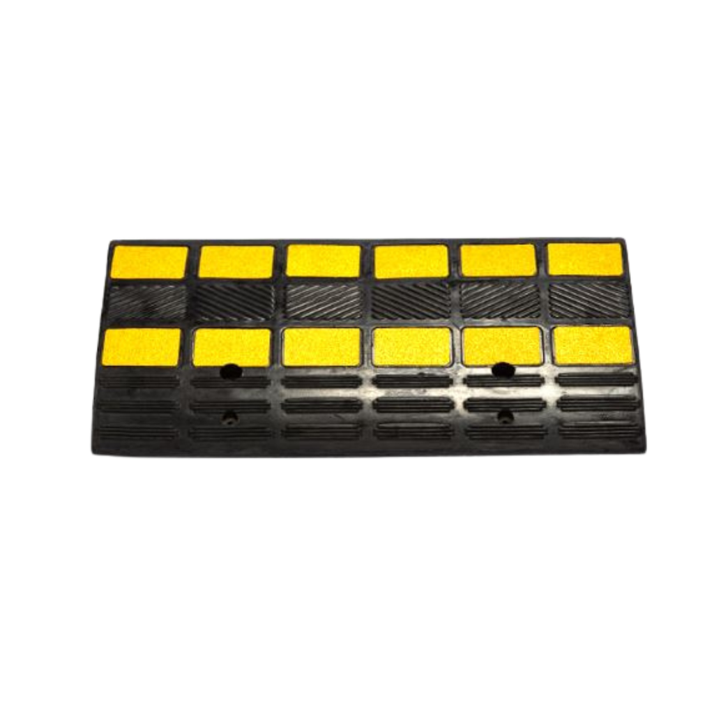 Recycled rubber kerb ramp hi-vis - 610mm Wide x 400mm Deep x 150mm High